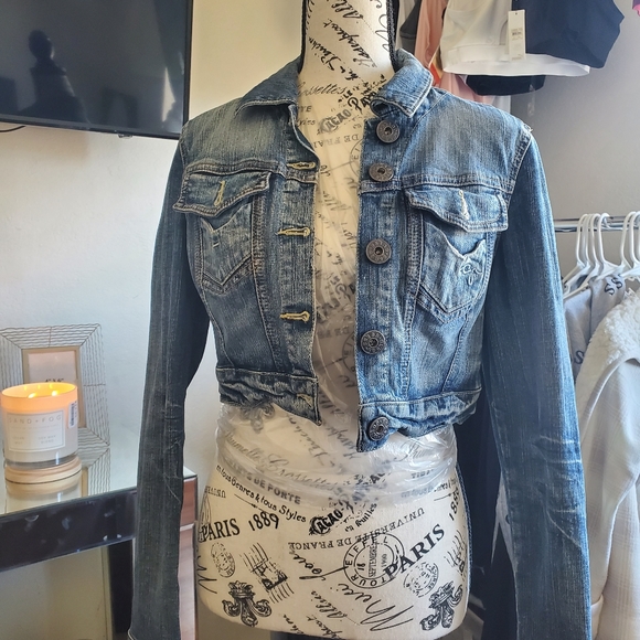 Guess Jackets & Blazers - Guess jean jacket